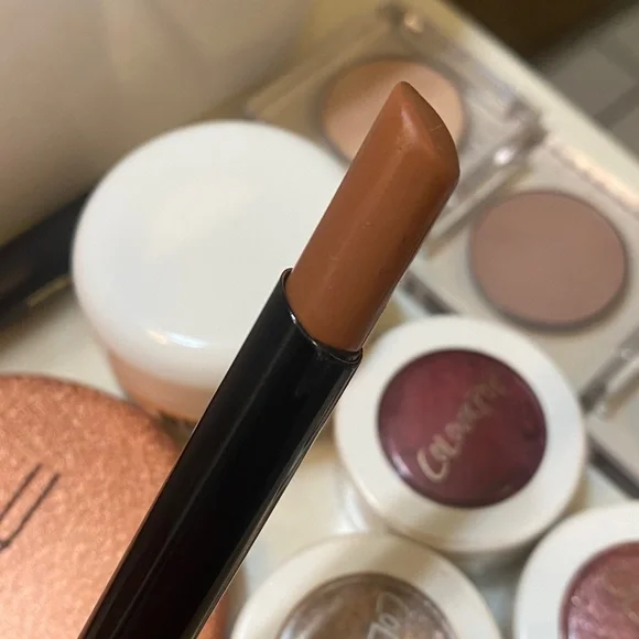 Nude lip bundle - Picture 3 of 5